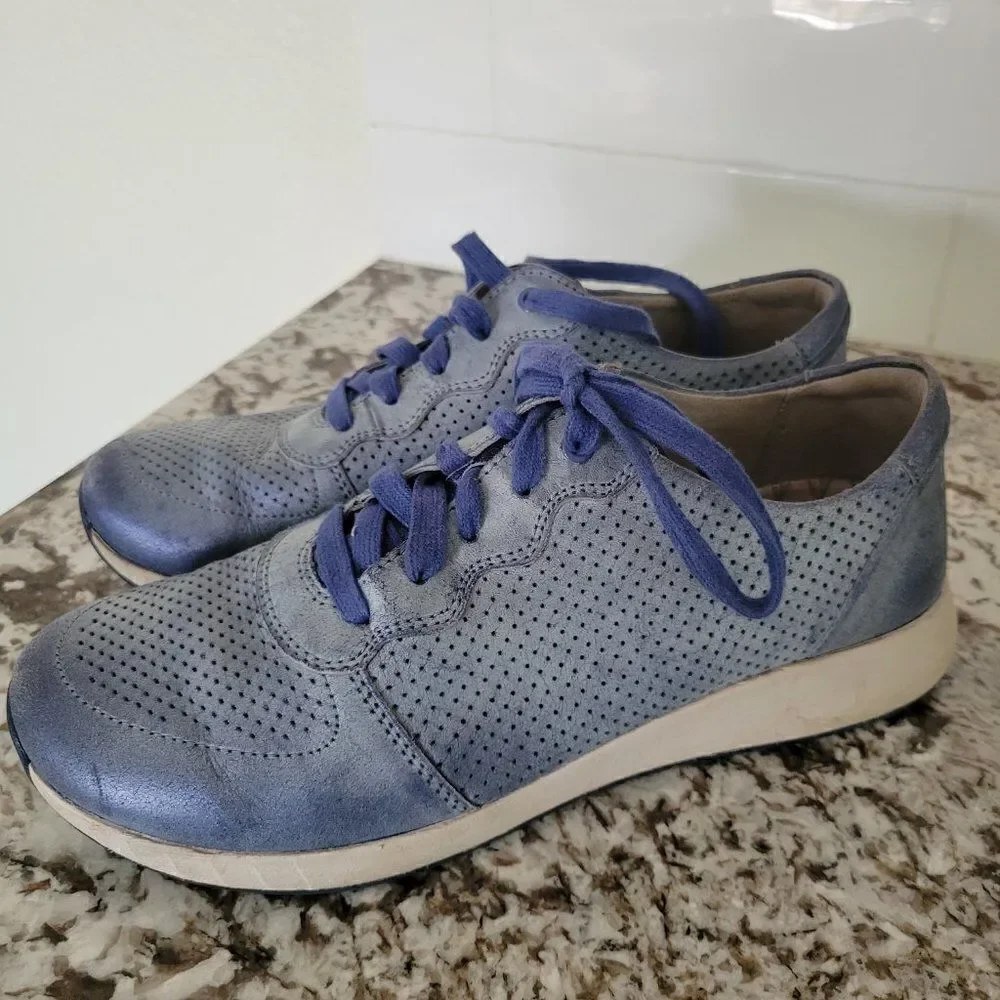 Dansko Leather  Sneakers size 38‎